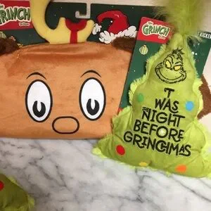 The Grinch Crinkle Cat Sack & Kicker Toy