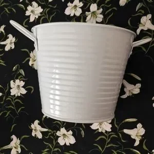 Tin Buckets With Handles / 4pc. Tin Pot Set