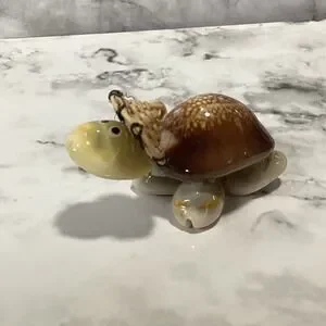 Tiny Shell Turtle W/Hat Hand Crafted EUC