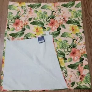 Tommy Bahama Hibiscus Grove Bath Towel Floral Flamingo 28" X 56"