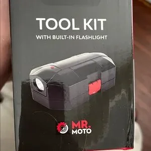Tool Kit With Built-In Flashlight