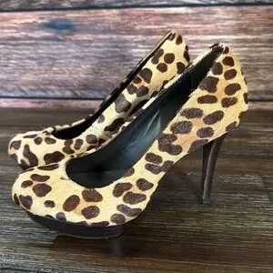 TORY BURCH Camille Leopard Calf Hair Platform Pumps Heels Size 6.5