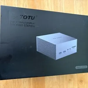Totu UBC Triple Display Docking Station