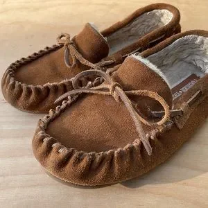 TUCKER AND TAIT Suede Leather Moccasin/Slipper Size Toddler Kids 12