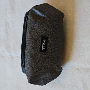 Tumi For Delta Small Trave Pauch Luggage Cosmetic Shaving Stuff Pauch