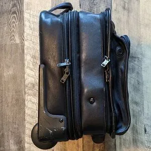 Tumi Leather Wheeled Brief Laptop Travel Case 18”x13”x9” Black Bag