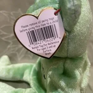 Ty Beanie Baby Kicks The Soccer Bear DOB 1998 Tag 1999