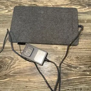 TYLT Qi Wireless Charging Mat Fastest Dual Wireless Charger - Gray. Used Mint. W