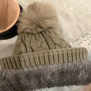UGG Kids' Tan Cable Knit Pom Hat