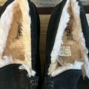 Ugg slip On Loafer House Shoes Child Size 1