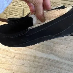 Ugg slip On Loafer House Shoes Child Size 1