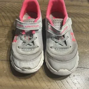 Under Armour And Roxy Play Sneakers LOT Size 10 Toddler