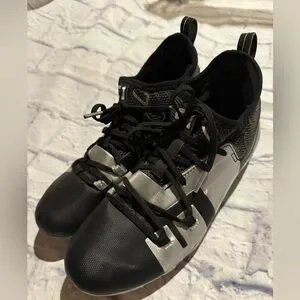 Under Armour Black And Gray Cleats