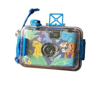 underwater camera - blue accents sunnylife brand