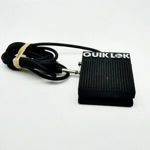 Universal Pedal QUIK LOK PS-15 Sustain Pedal 2 Channel Portable Keyboard 7' Cord