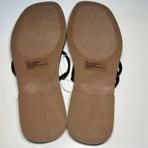 Universal Thread Women’s Black Sandals – Size 9.5