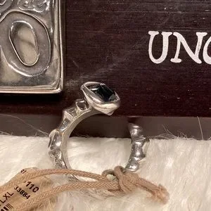 Uno De 50 Ring