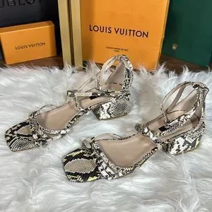 Unworn snake Print wedges