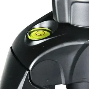 Vanguard MAK 233 Aluminum Alloy 3 Section Tripod With 3 Way Pan Head W/ Level