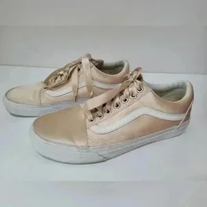 Vans Peach Satin Lux Old Skool Skater Sneakers W/Ribbon laces Size 8.5
