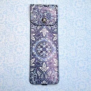 Vera Bradley Bonbon Medallion Snap Button Leatherette Pen Pouch EUC