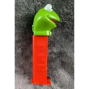 Vintage 1991 Muppets Kermit The Frog PEZ Dispenser Red Stem Hungary