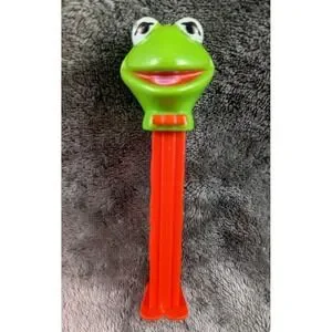 Vintage 1991 Muppets Kermit The Frog PEZ Dispenser Red Stem Hungary