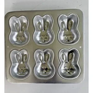 Vintage 1992 Wilton (6) Easter Bunny Face Cake Pan Baking Mold #2105-4426