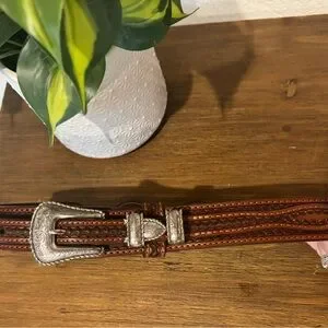 Vintage 1996 Genuine Handtooled Leather Belt - 30 Inches