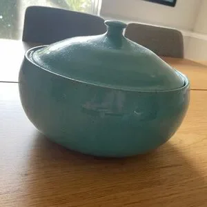 Vintage American Made Handmade Teal Blue Casserole Pottery Dish 9" With Lid
