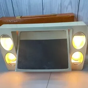 Vintage Bercy Mirror Go Lightly Lighted Makeup Mirror w/Case