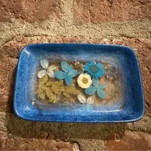 Vintage Blue Glittery Floral Dried Flowers Resin Lucite Soap Dish Trinket Decor