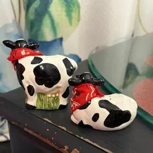 Vintage Ceramic Holstein Cow Salt And Pepper Shakers With Red Bandanas