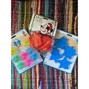 Vintage Chef Mickey Mouse Cookie Cutters And Ice Cubes