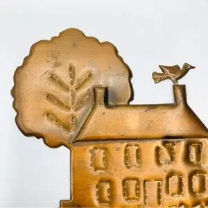 Vintage Embossed Copper Wall Hook – Colonial Farmhouse Scene With Dog And Ducks