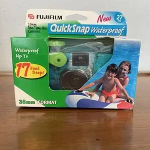 Vintage Fujifilm 35mm FILM - QuickSnap Waterproof Single Use Underwater