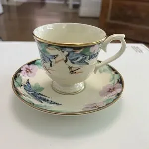 Vintage Lenox Birds of America collection 1993 Blue Jay tea cup and saucer