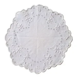 Vintage Lot 3 Round Linen Plate Doilies White Embroidery Floral Daisy