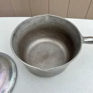 Vintage Majestic 2 1/2 Quart Cast Aluminum Cookware Saucepan Pot Lid Wood Handle