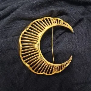 Vintage Monet Crescent Moon Gold Tone Brooch Pin Long Arm Large Vintage Monet Crescent Moon Gold Tone Brooch Pin Long Arm Large