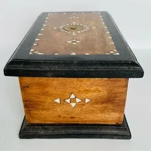 Vintage Mother Of Pearl Inlaid Wooden Hinged Lidded Trinket Keepsake Box