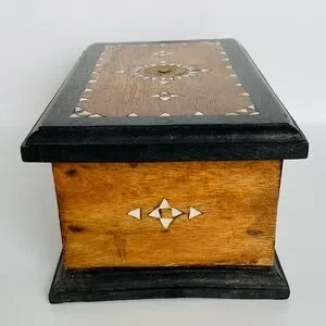 Vintage Mother Of Pearl Inlaid Wooden Hinged Lidded Trinket Keepsake Box