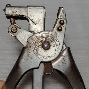 Vintage NEVA CLOG Products Model B-100 Plier Stapler VGC