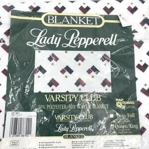 Vintage NWT Lady Pepperell Polyester Blend Queen 102”x90” Blanket Varsity Club