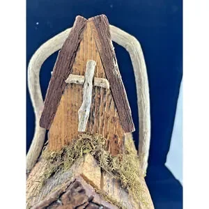 Vintage Rustic Primitive Natural Wood &Decorative Bird House Church Moss