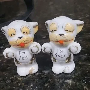 Vintage Salt And Pepper Shakers Set Bonzo Dog Anthropomorphic Japan