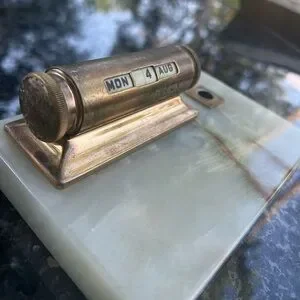 Vintage Sheaffer Pen Holder Marble Desk Tabletop Calendar Brass 1952