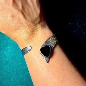 Vintage Silver Tone Heart Cutout Cuff Bracelet – Modernist Brutalist Style