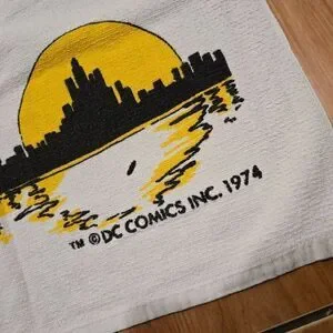 VINTAGE SUPERMAN BEACH TOWEL 1974 28X52
