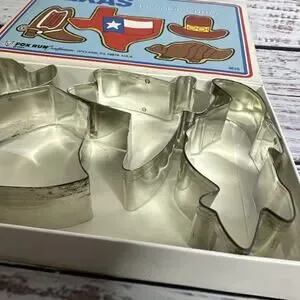 Vintage Texas 4 Metal Cookie Cutters Made In The USA Pride Fox Run